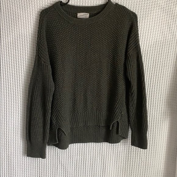 Universal Thread Sweater - Picture 1 of 6